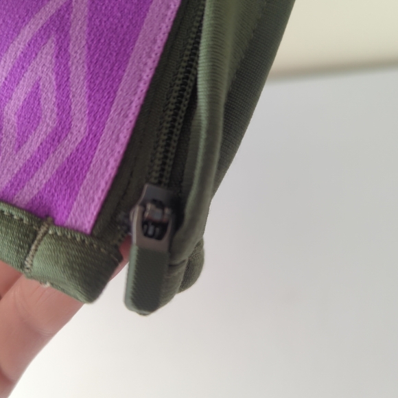 NWT Umbro Green and purple track pants size extra small - Picture 4 of 7